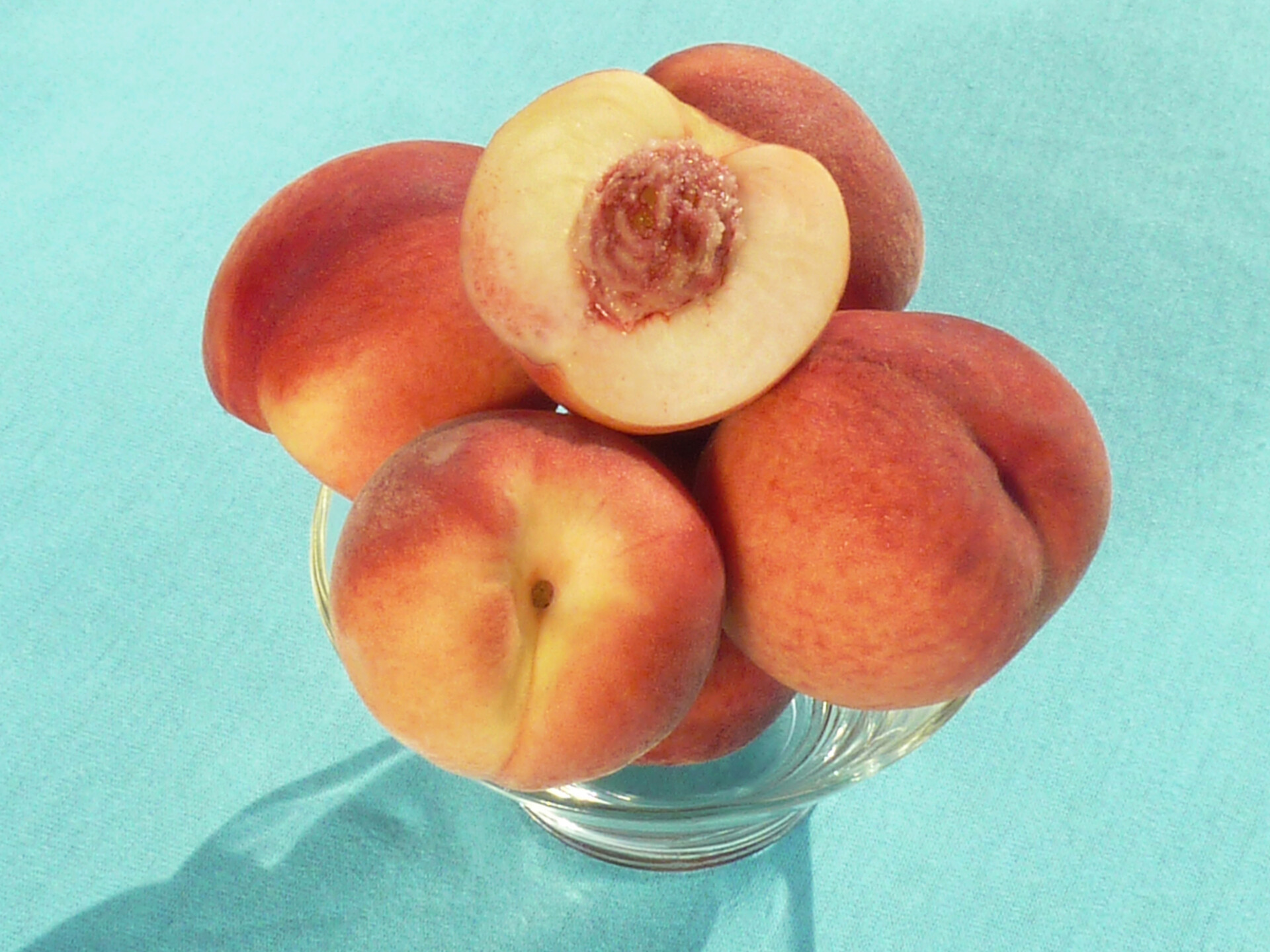 Peaches Information and Facts