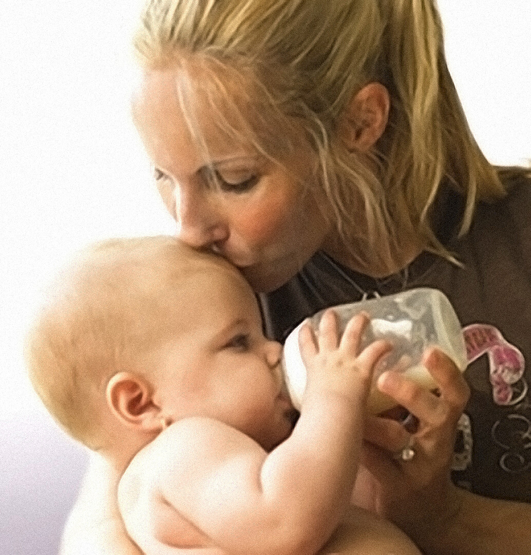 Breast Pumping: The Benefits of Breastfeeding Without Nursing - StoryMD